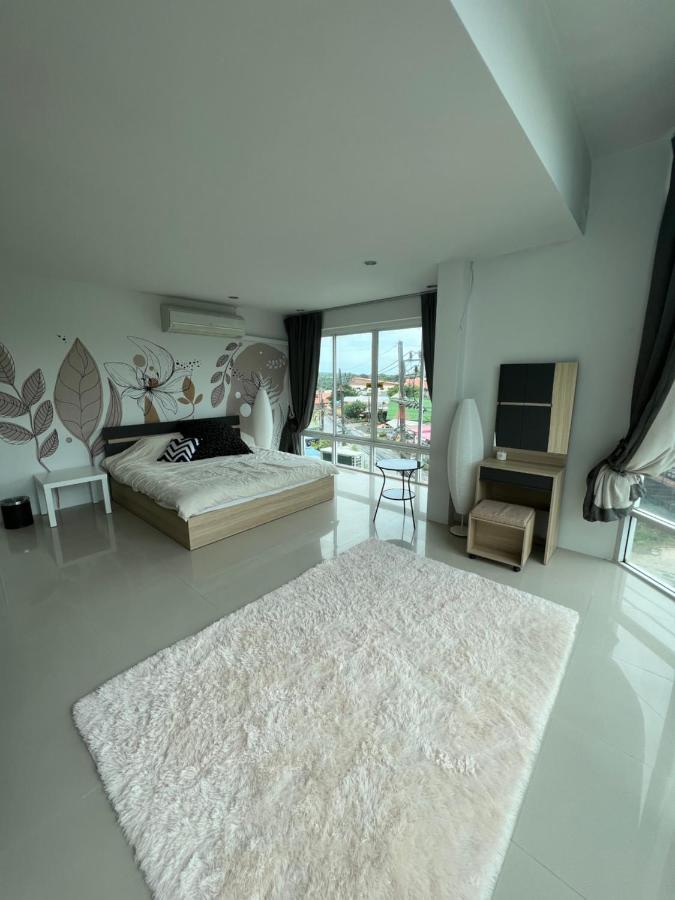 The Chu Cafe / Guesthouse Nai Harn 외부 사진